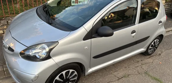 AYGO 1.0 VVT-i 5 PORTES